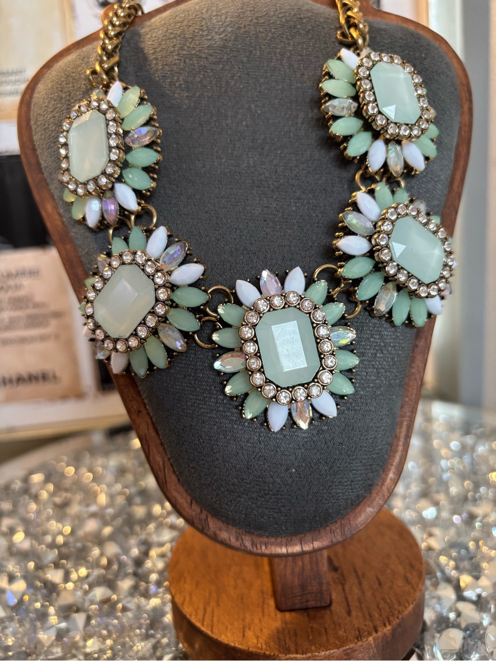 Cara New York Mint Green Statement Bib Necklace - Picture 4 of 8